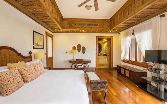 Ocean View Villa with Pool Chef Butler