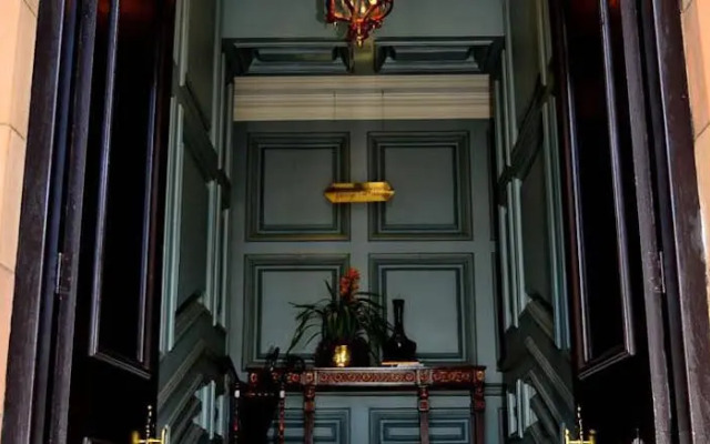The Monarch Hotel