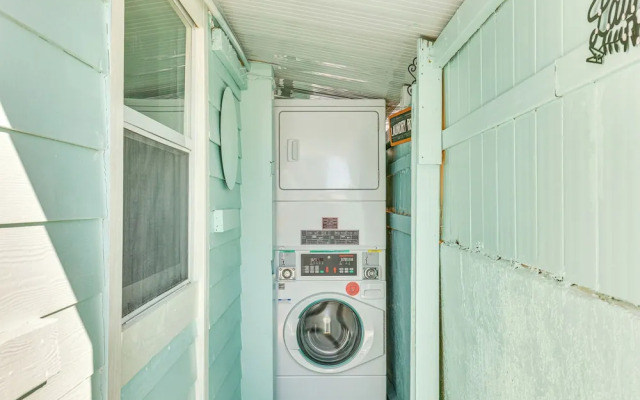 'driftwood Beach Suite' - Walk to Clearwater Bch