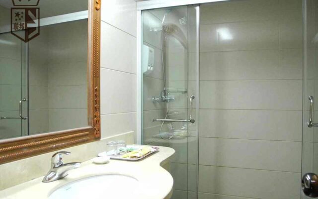 Lianbang Housekeeping Department
