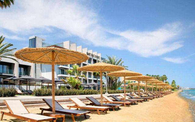 Mercure Larnaca Beach Resort