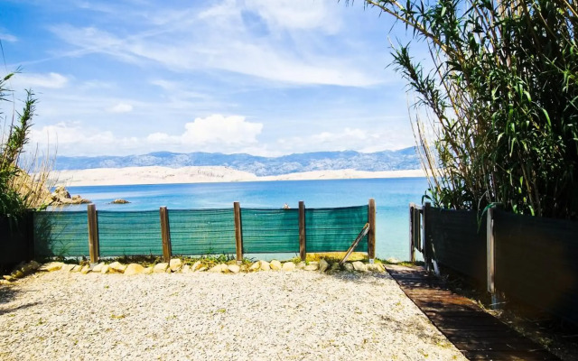 Villa Mila holiday house with private beach