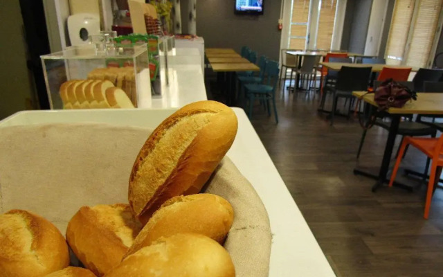 F1 Lyon Massieux Hotel