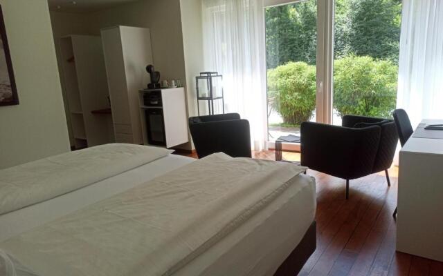 MotelplusHotel BiggeSeeFront