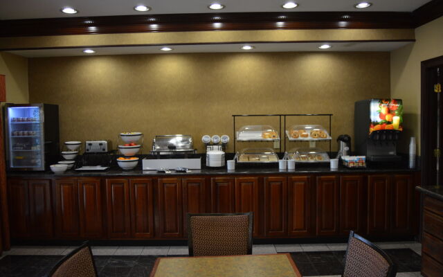Comfort Inn & Suites