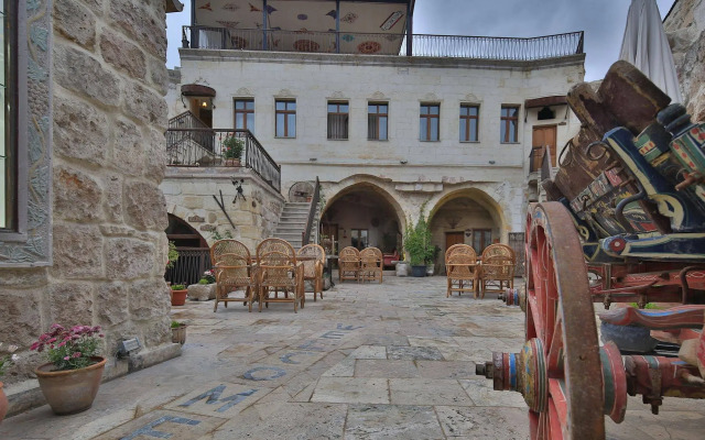 Chelebi Cave House