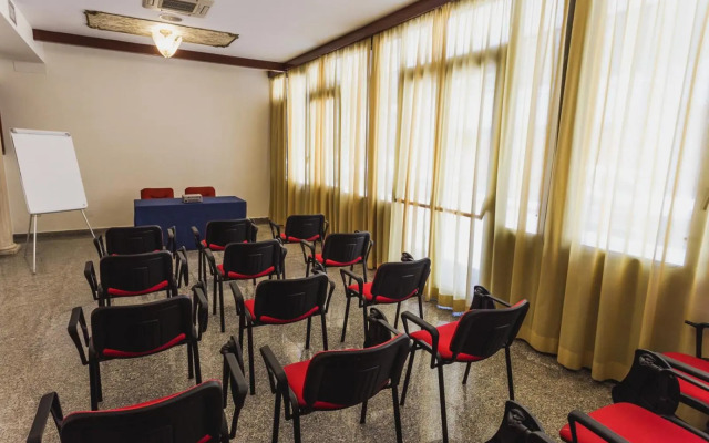 Phi Hotel Ambra