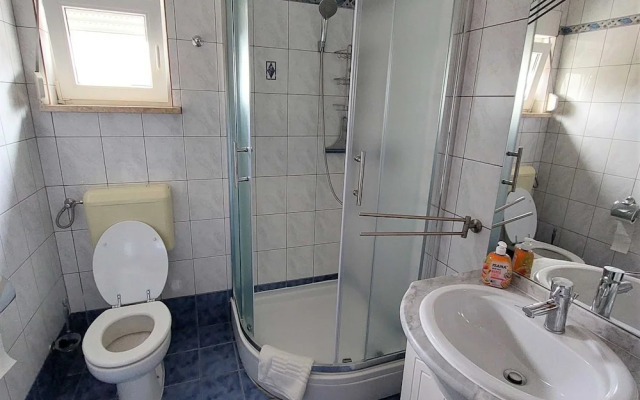 Cozy Crikvenica Apartments With Sea View and Balcony