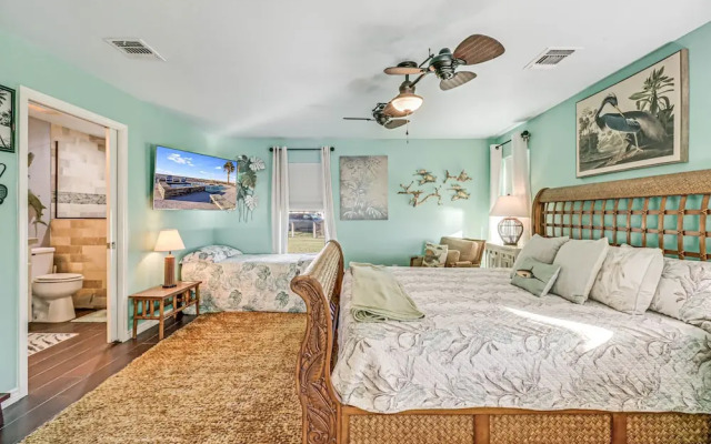 Baydream 4 Bedroom Home by RedAwning