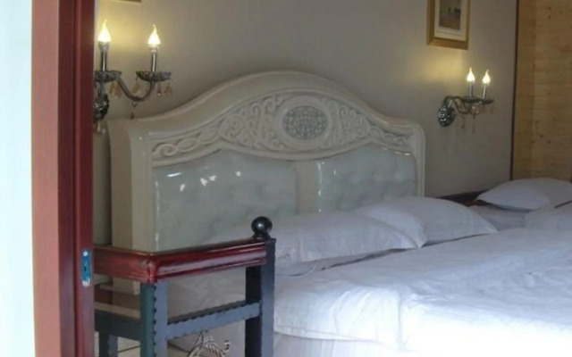 Yangshuo River Valley Resort Hotel