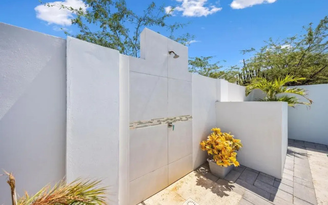 Amazing Studio w Pool Patio Close 2 Palmbeach