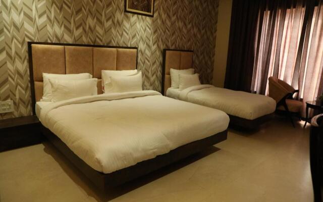 Hotel Purple Orchid