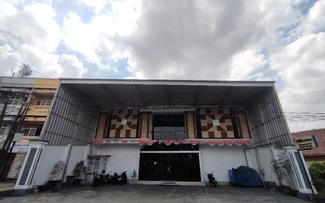 Rich Guesthouse By Zuzu