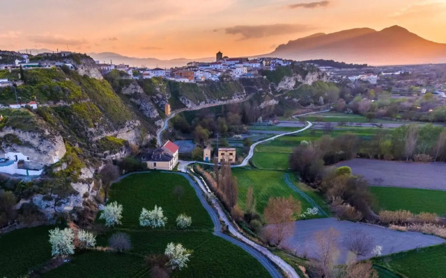 Cueva El Murallon Benamaurel