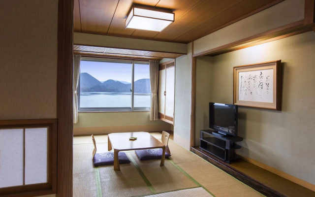 Zekkei No Yuyado Toya Kohantei Ryokan Abuta