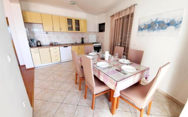 Lovely 3-bedroom apartment with breathtaking view