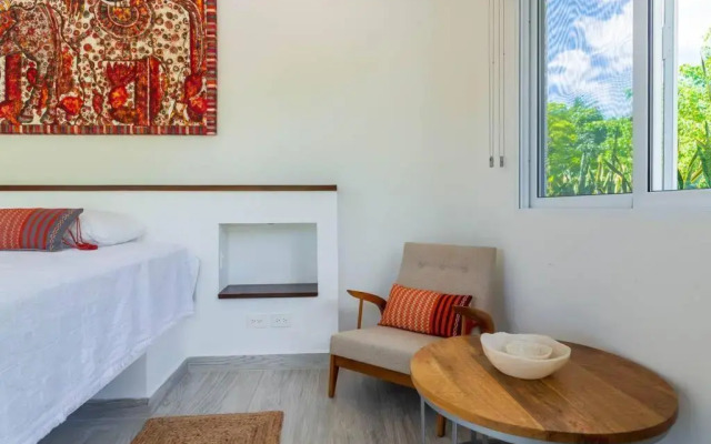 Luxury Private 3BED Villa, Garden, Pool,Security
