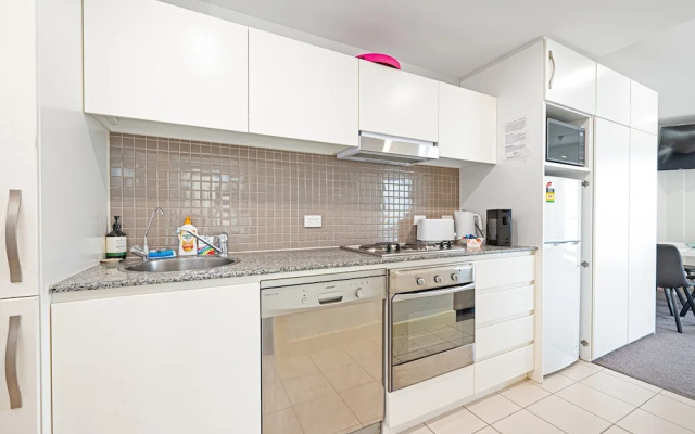 Beachfront Serenity in Glenelg