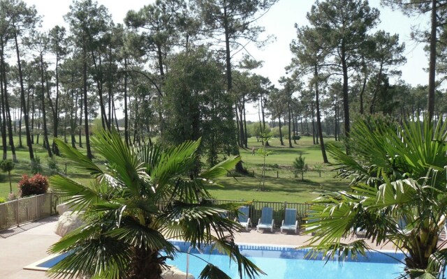 Semi-Detached Holiday Home in Green Surroundings