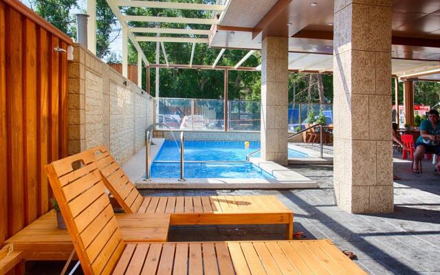 Александра