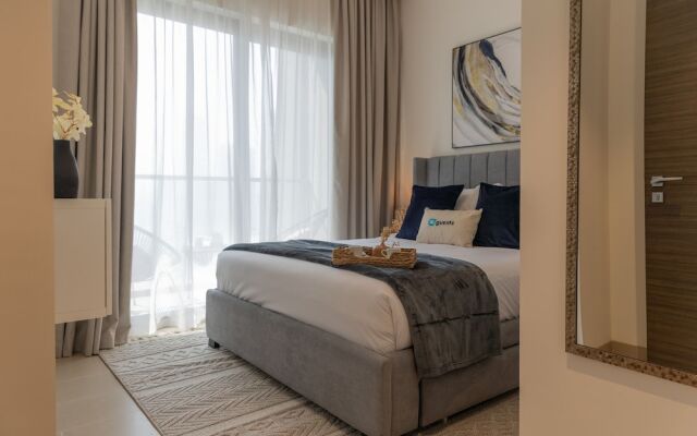 HiGuests - Sobha Creek Vista tower A