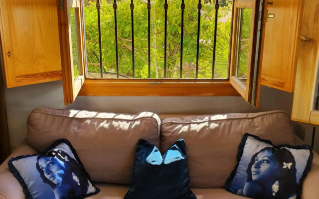 CASA JAN with pool, mountain and sea views.