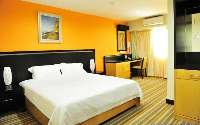 Hallmark Express Hotel