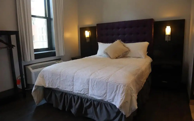 Comfortable En Suite Studio