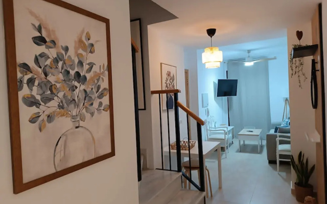 Amazing & Renovated 2-bedroom Flat in Fuengirola