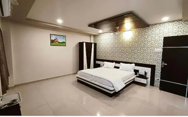 Hotel Tulsi Inn