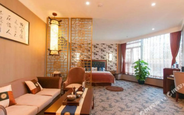 Longzhou Hotel (Chongqing Daping Times Tianjie)