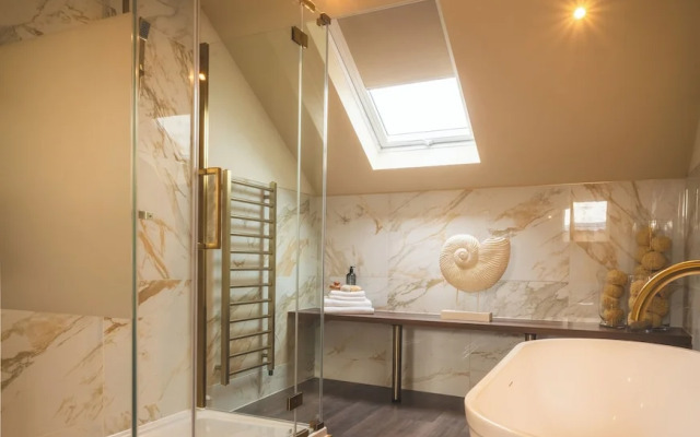 Howfield Hotel