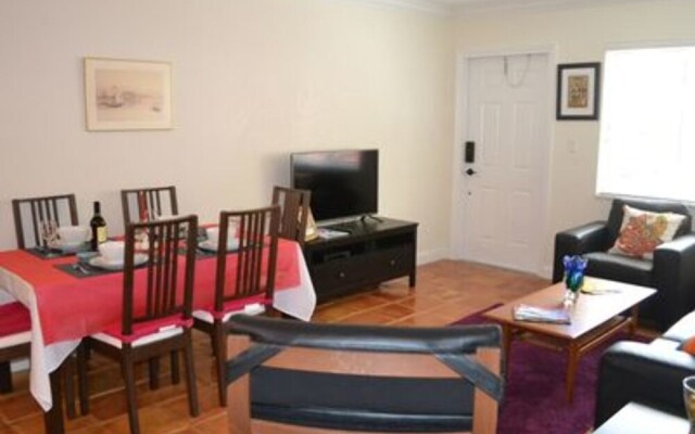 Three-bedroom Apartment at Villa Tunis