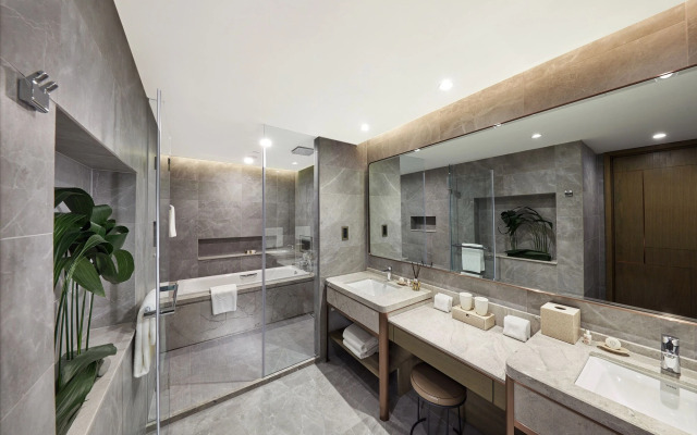 Oasis Aurum 181 Hotel