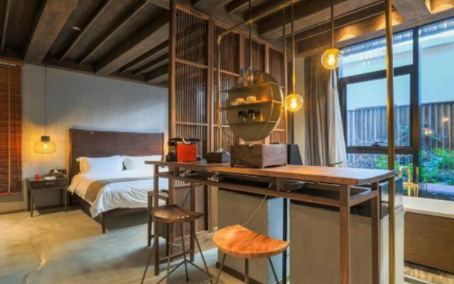 Yu Hotel