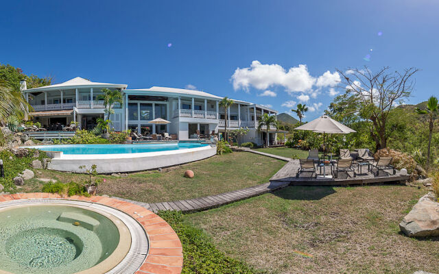 Caye Blanche Guest House