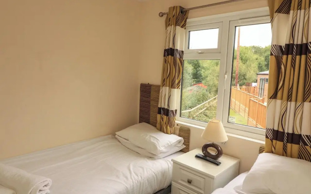 The Brambles 17 - Conkers Lodge