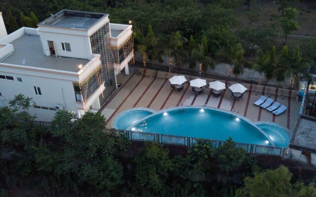 V One Hotel - The Competent Palace