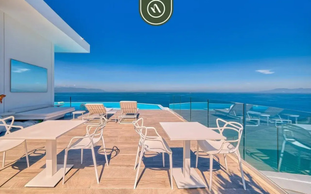 1BR Condo Near to Beach
