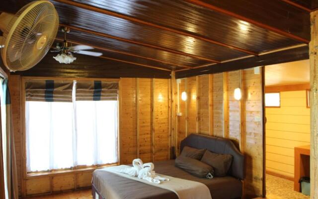 Longbay Lipe Bungalow