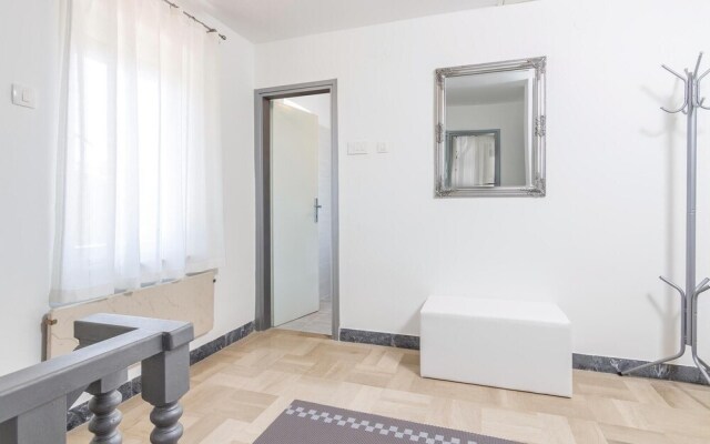 Awesome Home in Rovinj With Wifi and 3 Bedrooms