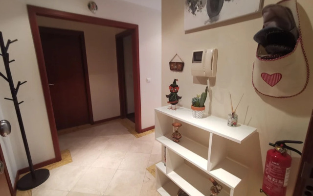 Oliveira's Atlantic View - 2 bed apt Sleeps 6