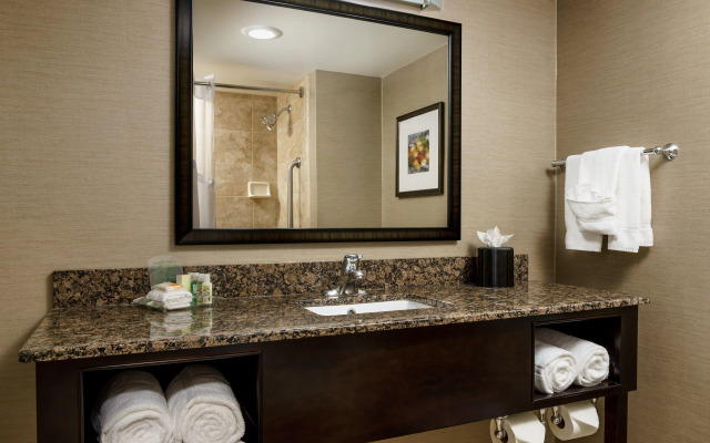 Holiday Inn Charlotte University Executive Park, an IHG Hotel