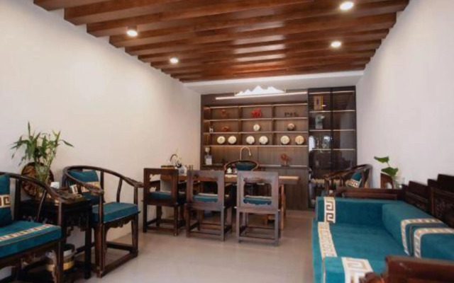 A Natural Inn - Lijiang