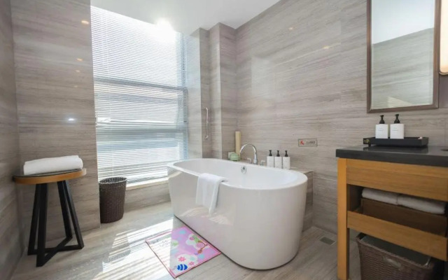 InterContinental Sancha Lake by IHG