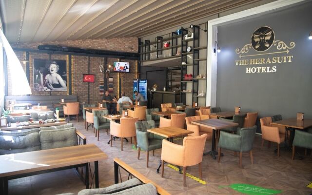 The Hera Suit Hotels