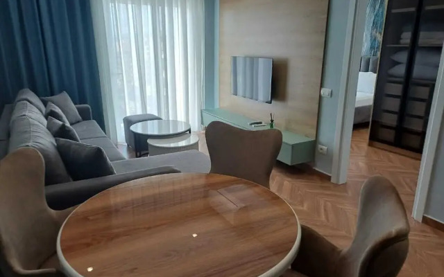Regal Luxury Apartments