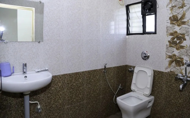 Hotel Nagu Palace by OYO Rooms