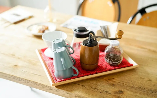 Route - Cafe and Petit Hostel