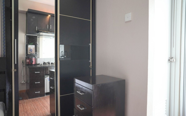Studio Near Baywalk Mall At Apartment Green Bay Pluit